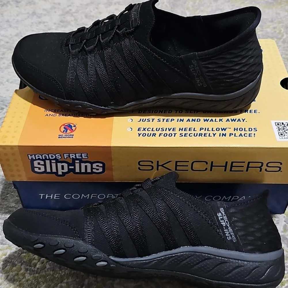 New Skechers Shoes Slip-ins Relaxed Fit Breathe Easy Roll With Me Black 7.5 - Picture 3 of 9